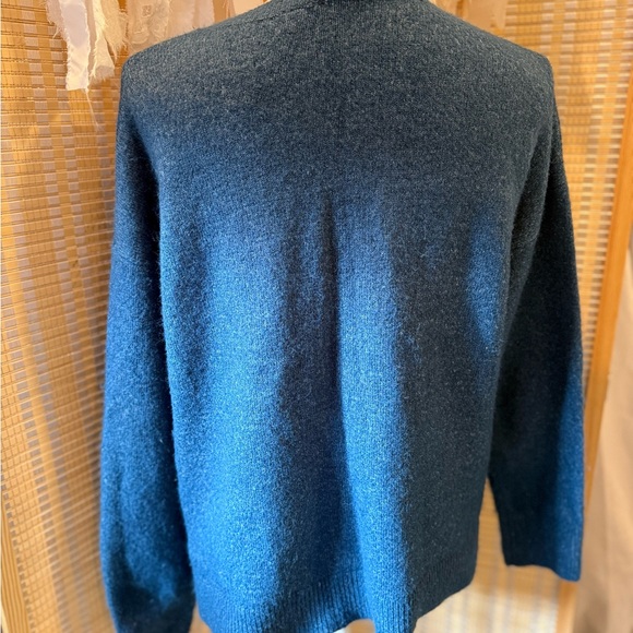 Gap soft v neck sweater - Picture 5 of 8